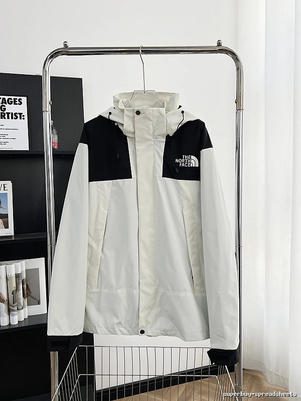 Streetwear Rotation The North Face Hooded Jacket with White Finish
